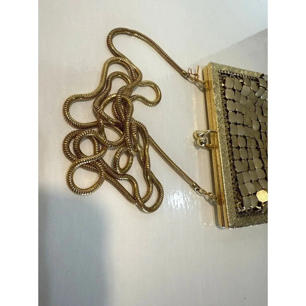Vintage La Regale Gold Tone Chainmail Mesh Evening Clutch with Chain Strap